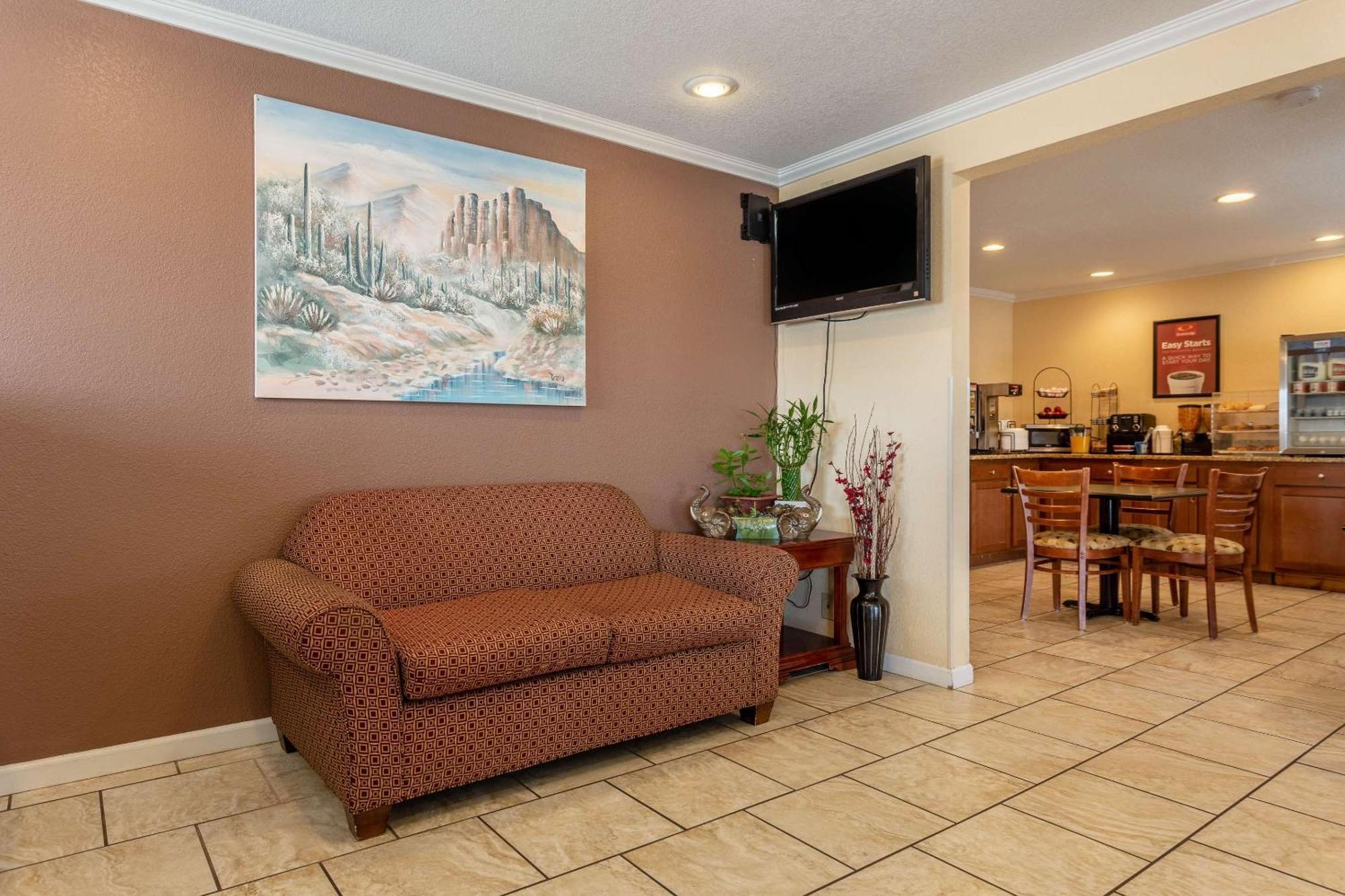 Econo Lodge Inn & Suites Santa Rosa Εξωτερικό φωτογραφία