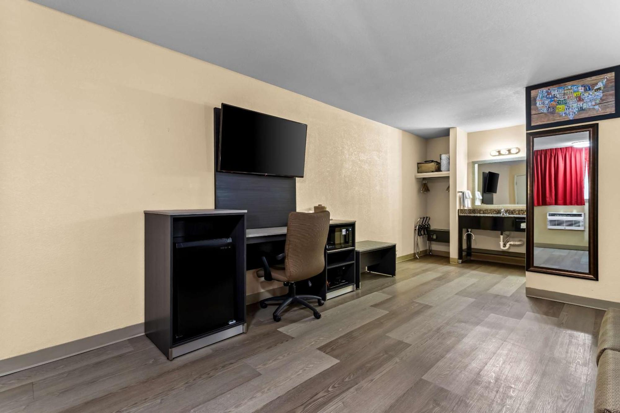 Econo Lodge Inn & Suites Santa Rosa Εξωτερικό φωτογραφία