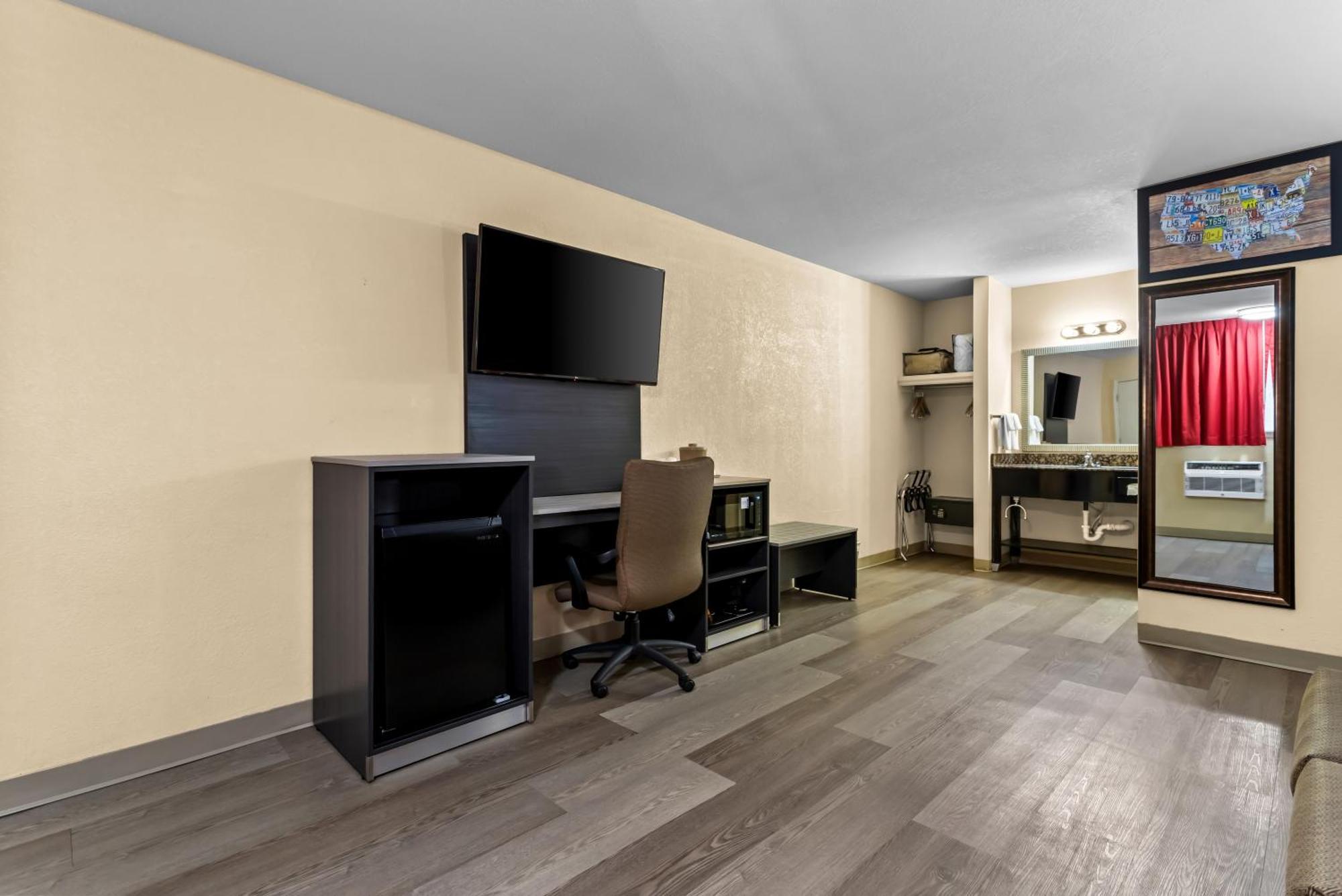 Econo Lodge Inn & Suites Santa Rosa Εξωτερικό φωτογραφία